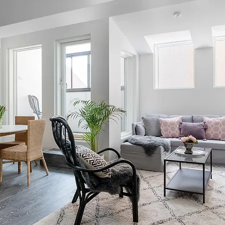 Easyhomes Iso Roobertinkatu 1