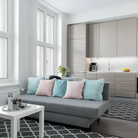 Easyhomes Iso Roobertinkatu 1 *